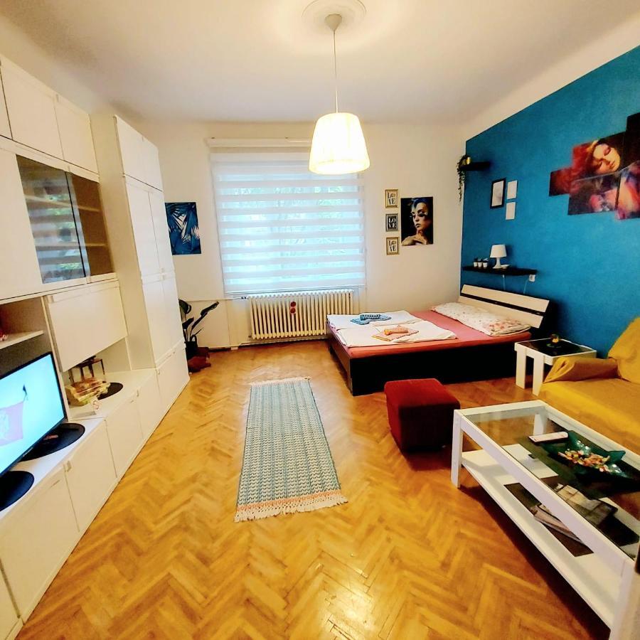 Apartment Trio Novi Sad Buitenkant foto